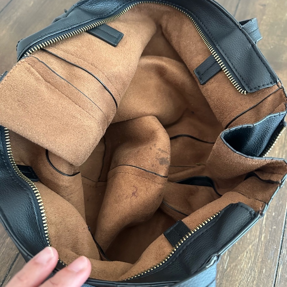Anthropologie faux leather tote bag - Picture 5 of 16